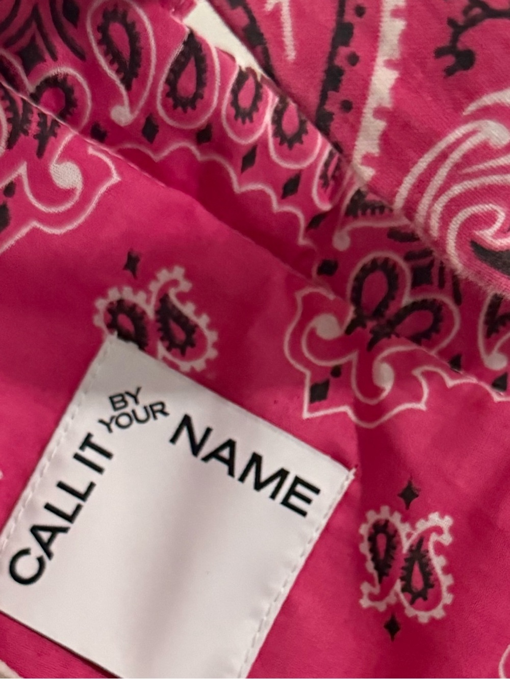 Call it by your name Bandana Print LOVE Tote Bag - Pink & Burgundy - Picture 6 of 6